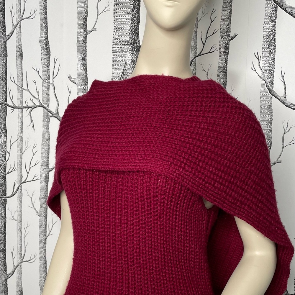 Bcbgmaxazria cape sweater